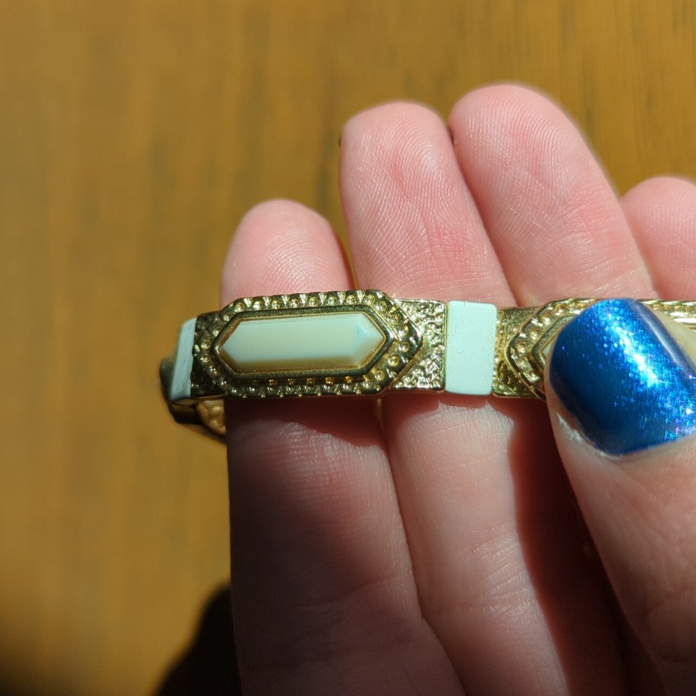 Stretchy Bracelet - Picture 3 of 3
